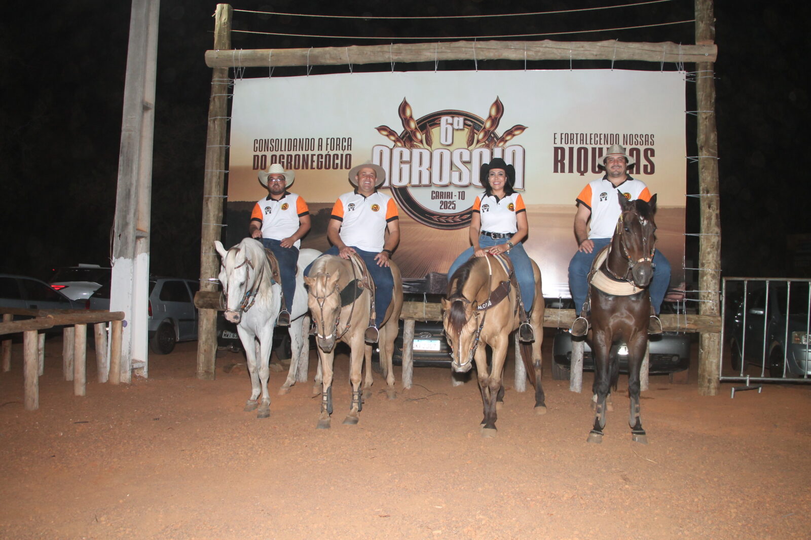 Cavalgada histórica marca o segundo dia da 6ª Agrosoja em Cariri do Tocantins