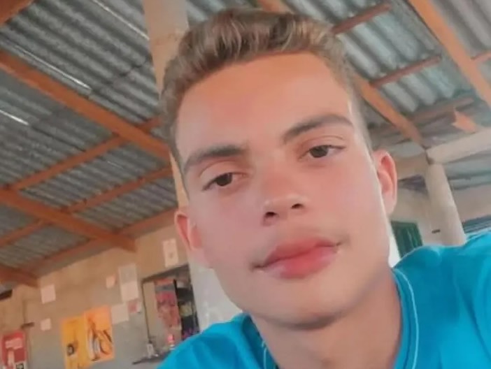 Jovem de 17 anos é morto com golpe de faca em Aragominas; mulher de 21 anos é presa em flagrante
