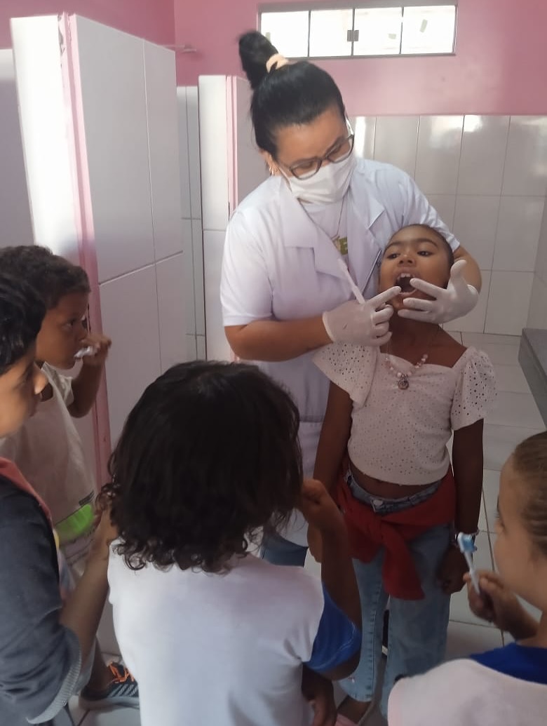 Lagoa da Confusão leva ações de prevenção em saúde bucal para crianças das escolas municipais