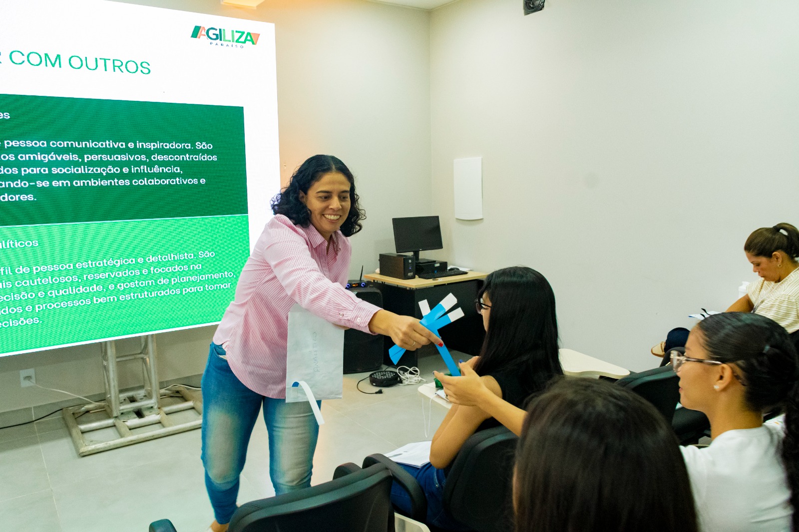 Prefeitura de Paraíso realiza treinamento para aprimorar atendimento no Agiliza Paraíso