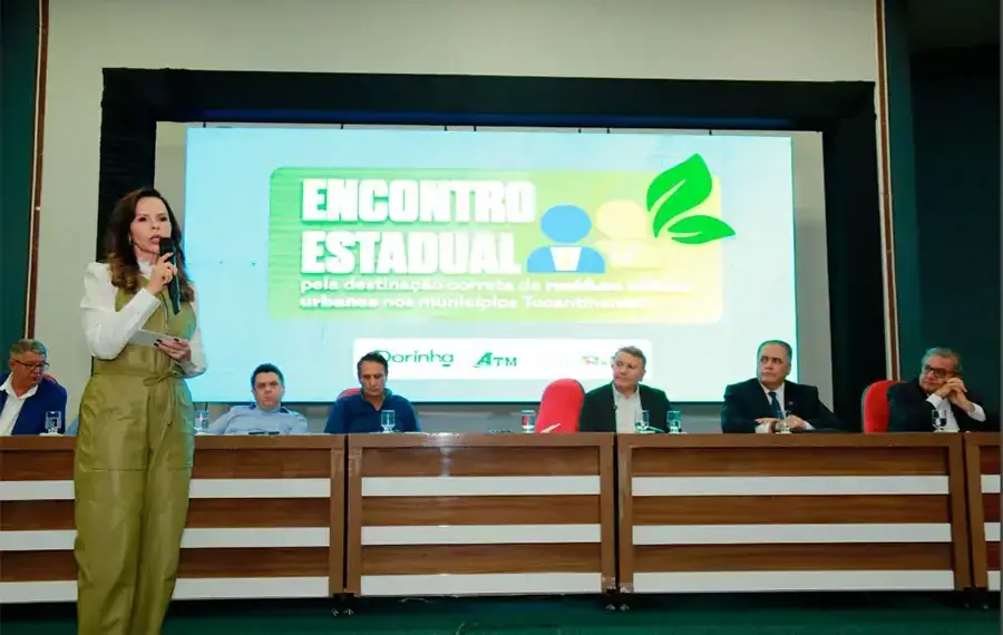 Senadora Dorinha Seabra abre encontro estadual sobre gestão de resíduos sólidos em Palmas