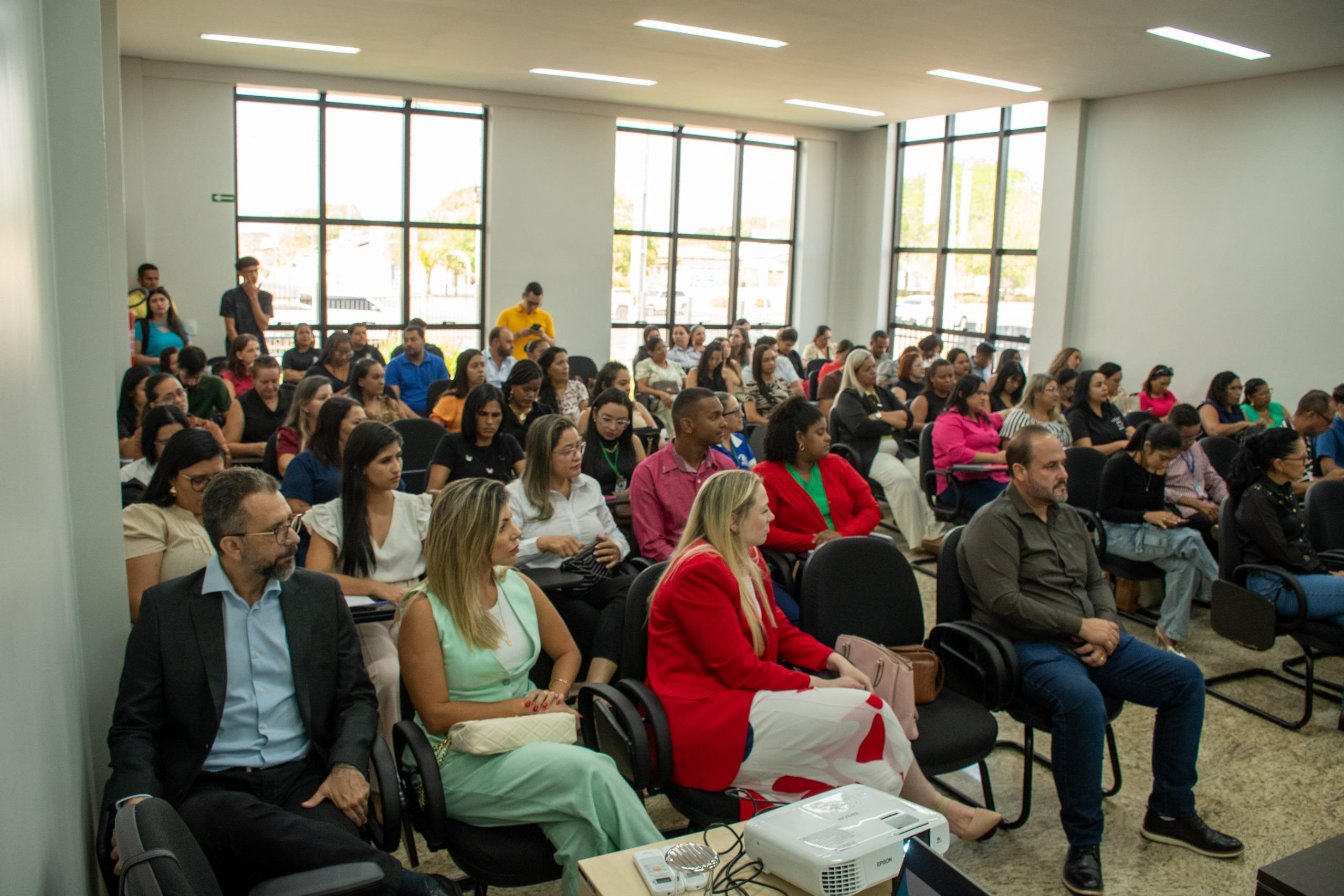 Paraíso participa de seminário do MPTO sobre fortalecimento do Serviço de Família Acolhedora