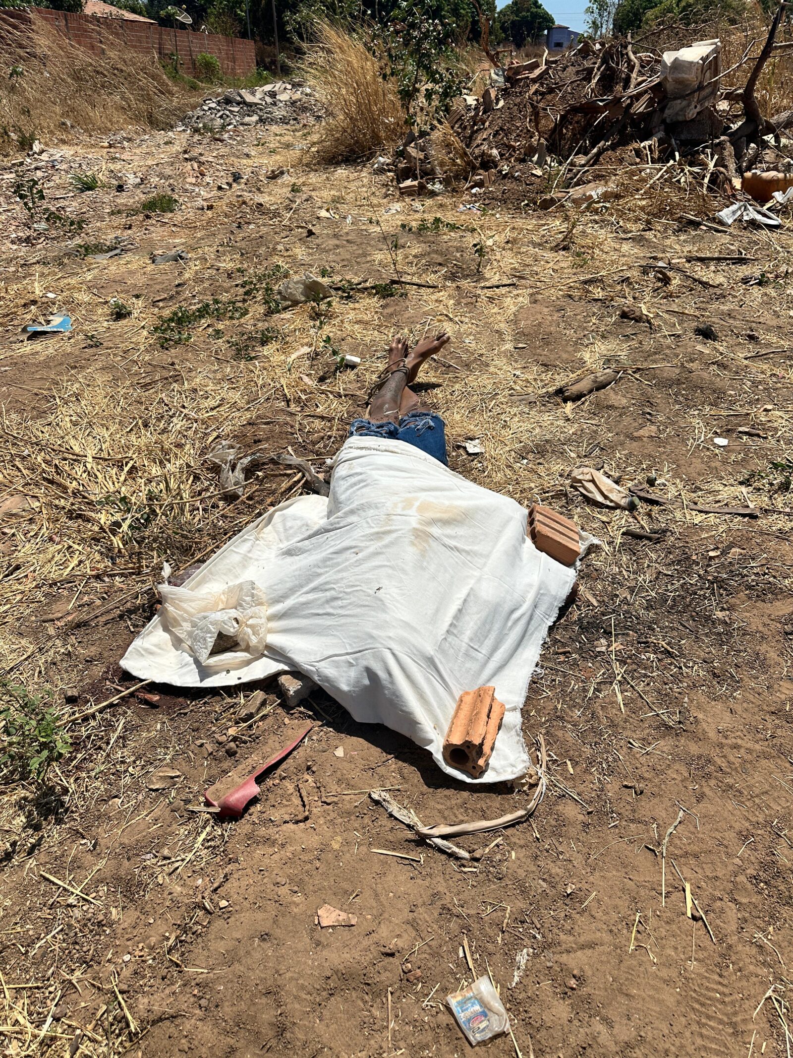 Jovem é encontrado morto com sinais de execução em lixão de Formoso do Araguaia