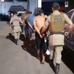PM prende três homens em Formoso do Araguaia; dois são suspeitos de assassinar jovem encontrado amarrado próximo ao lixão