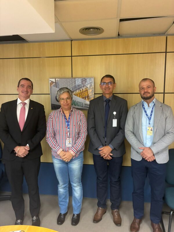 Articulação do deputado Alexandre Guimarães garante avanço para implantação de telefonia celular em Bandeirantes do Tocantins
