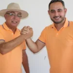 Justiça Eleitoral mantém mandatos de prefeito e vice de Aparecida do Rio Negro; multa de R$ 50 mil é aplicada por propaganda antecipada