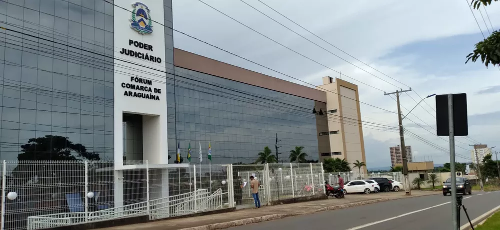 Pai é condenado a 30 anos de prisão por estuprar e engravidar a própria filha