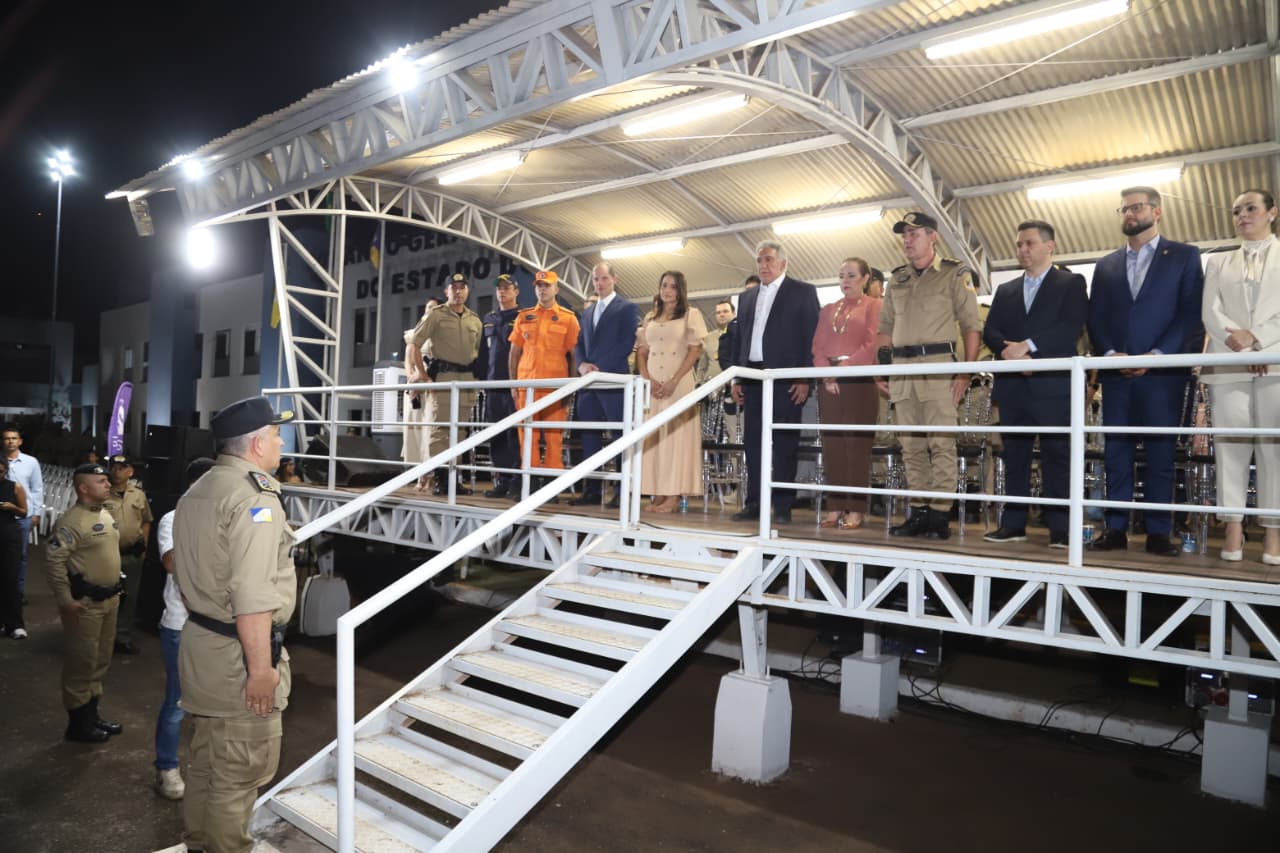 PMTO realiza cerimônia de passagem de comando com presença do Governador Laurez Moreira