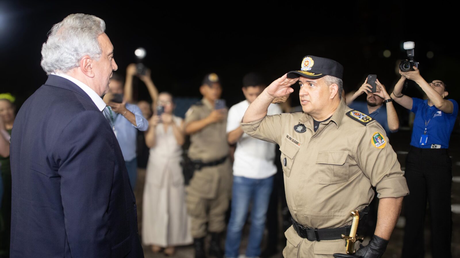 PMTO realiza cerimônia de passagem de comando com presença do Governador Laurez Moreira