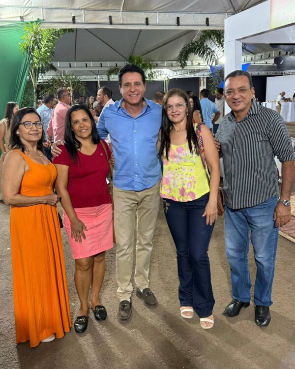 Deputado Nilton Franco prestigia abertura da FENEVA AGRO TECH 2025 em Paraíso do Tocantins