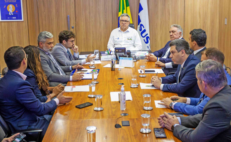Governador Laurez Moreira se reúne com ministro da Saúde e reforça importância do Hospital Universitário de Palmas para o Tocantins
