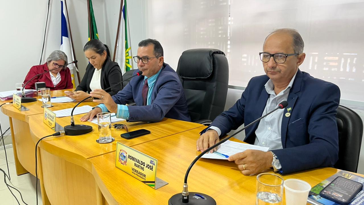Câmara de Lagoa da Confusão realiza 40ª sessão com pautas voltadas ao desenvolvimento e bem-estar social