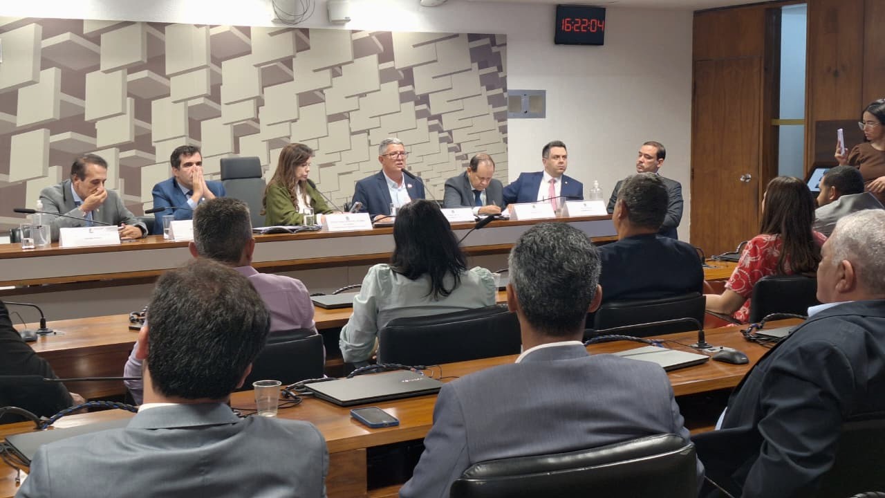 Mobilização da ATM reúne mais de 50 prefeitos em Brasília para reivindicar recursos à Bancada Federal do Tocantins