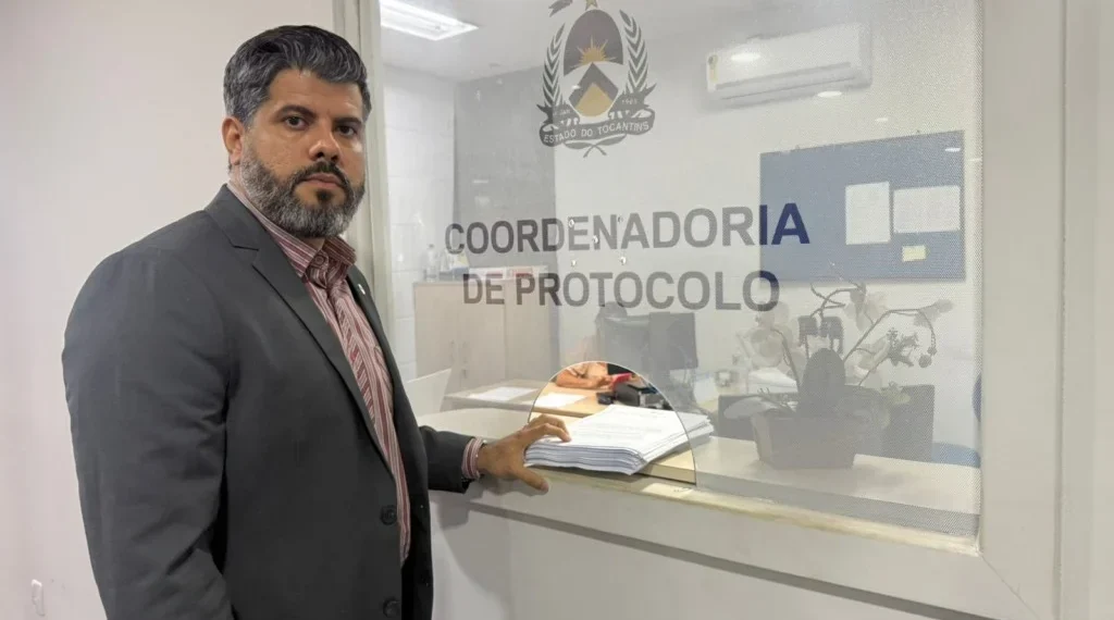 Advogado de Araguaína retira pedido de impeachment contra Laurez Moreira dois dias após protocolar documento