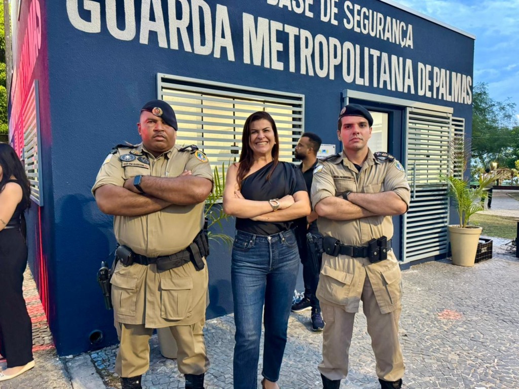 Karina Café participa da inauguração de base da Guarda Metropolitana e reforça defesa da segurança na Praia da Graciosa