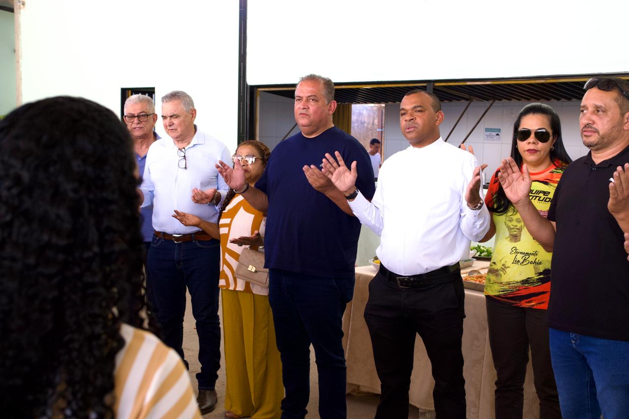 Senador Eduardo Gomes entrega ginásio, anuncia pista de atletismo e confirma R$ 1 milhão para reforma do Estádio Dr. Magalhães em Dianópolis