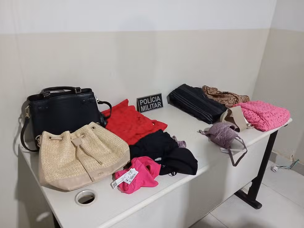 Mulher é presa suspeita de furtar quase R$ 1,7 mil em produtos de loja de departamento em Palmas
