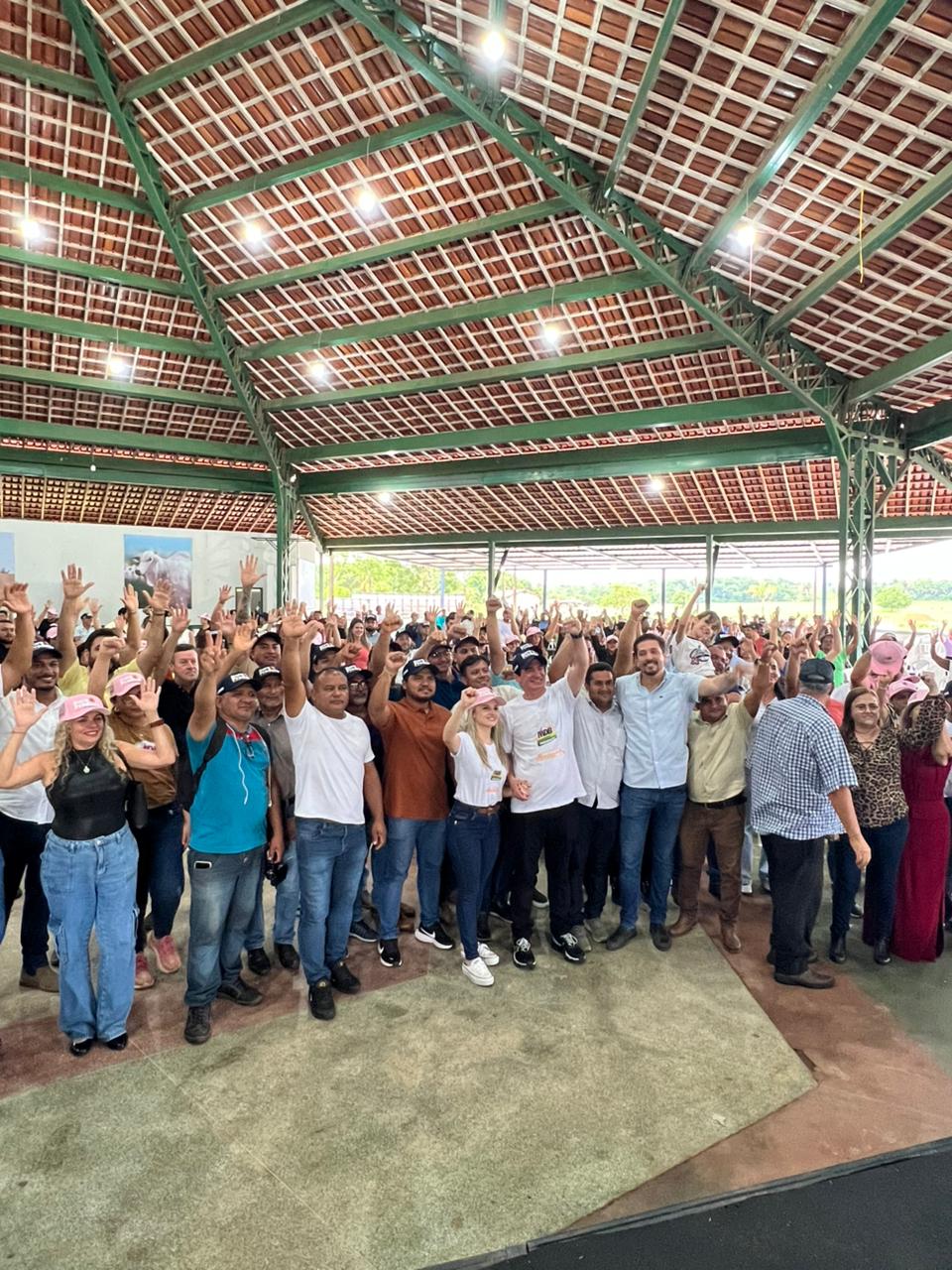 Lideranças indígenas ganham protagonismo em etapa do MDB Presente no Norte ao lado de Alexandre Guimarães