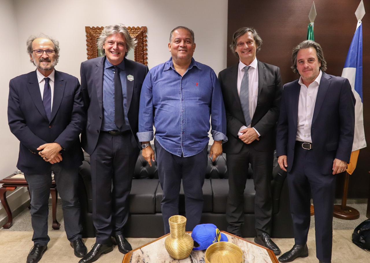 Eduardo Gomes reúne indústria do cinema para avançar regulamentação do streaming no Brasil