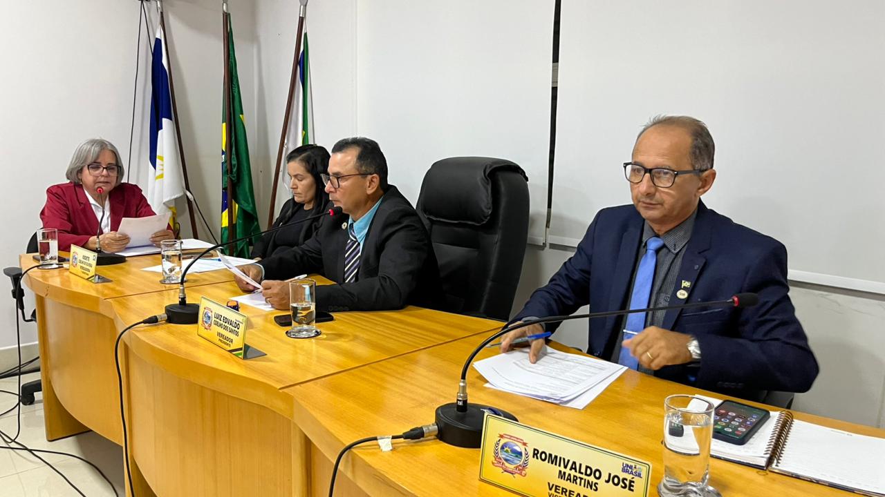 Câmara Municipal de Lagoa da Confusão realiza 46ª Sessão Ordinária de 2025 com análise de projetos e indicação sobre decoro parlamentar