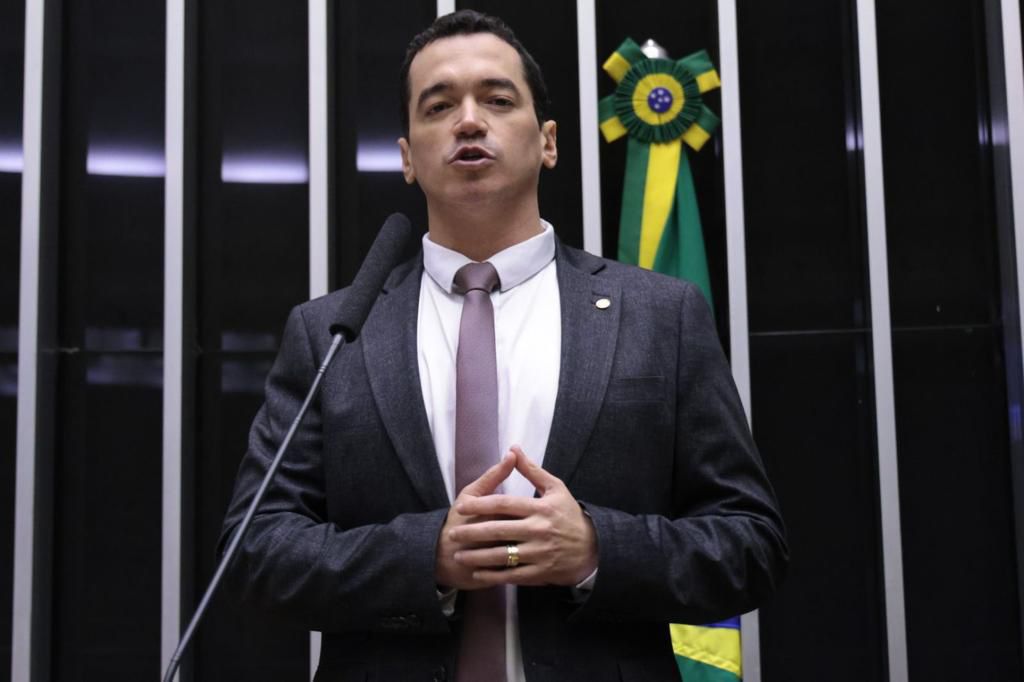Alexandre Guimarães é o único deputado federal do Tocantins a votar contra aumento de impostos
