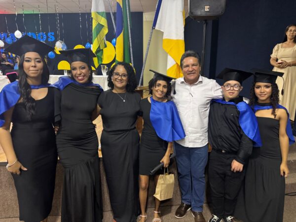 Formatura no CEM José Alves de Assis reúne comunidade e celebra a educação como caminho de superação
