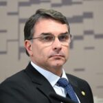 Câmara de Palmas analisa projeto que concede Título de Cidadão Palmense ao senador Flávio Bolsonaro