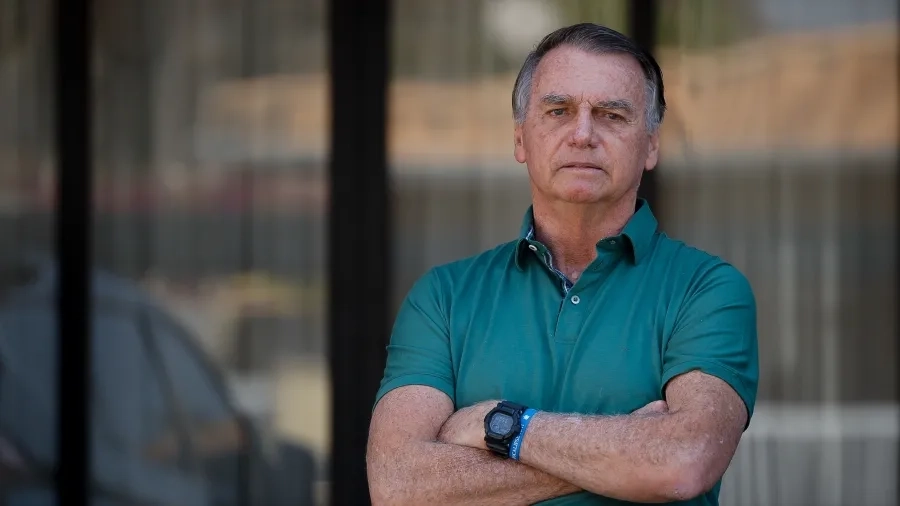 Exame aponta duas hérnias inguinais e médicos recomendam nova cirurgia para Jair Bolsonaro