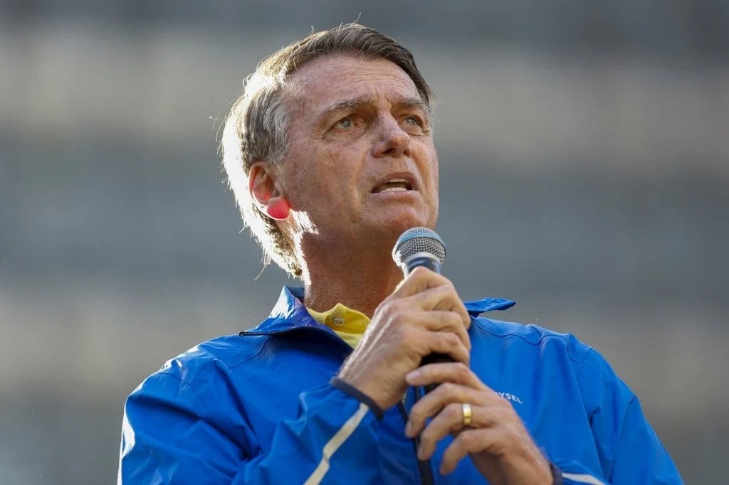 STF nega prisão domiciliar humanitária a Jair Bolsonaro após internação em Brasília