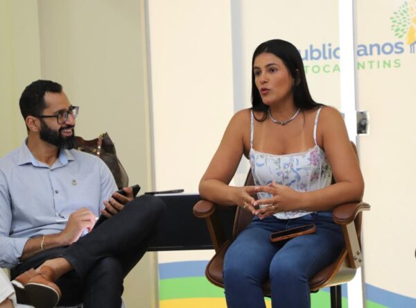 Primeira-dama Karynne Sotero planeja ações do gabinete e defende ampliação de políticas sociais no Tocantins