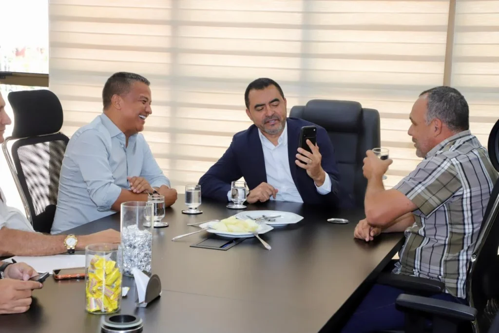 Governador Wanderlei recebe prefeitos de Axixá e Nazaré, sinaliza pacificação política e reforça apoio a Dorinha