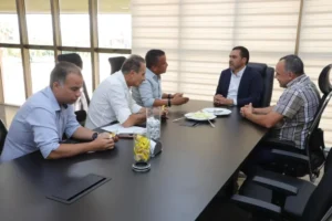 Governador Wanderlei recebe prefeitos de Axixá e Nazaré, sinaliza pacificação política e reforça apoio a Dorinha
