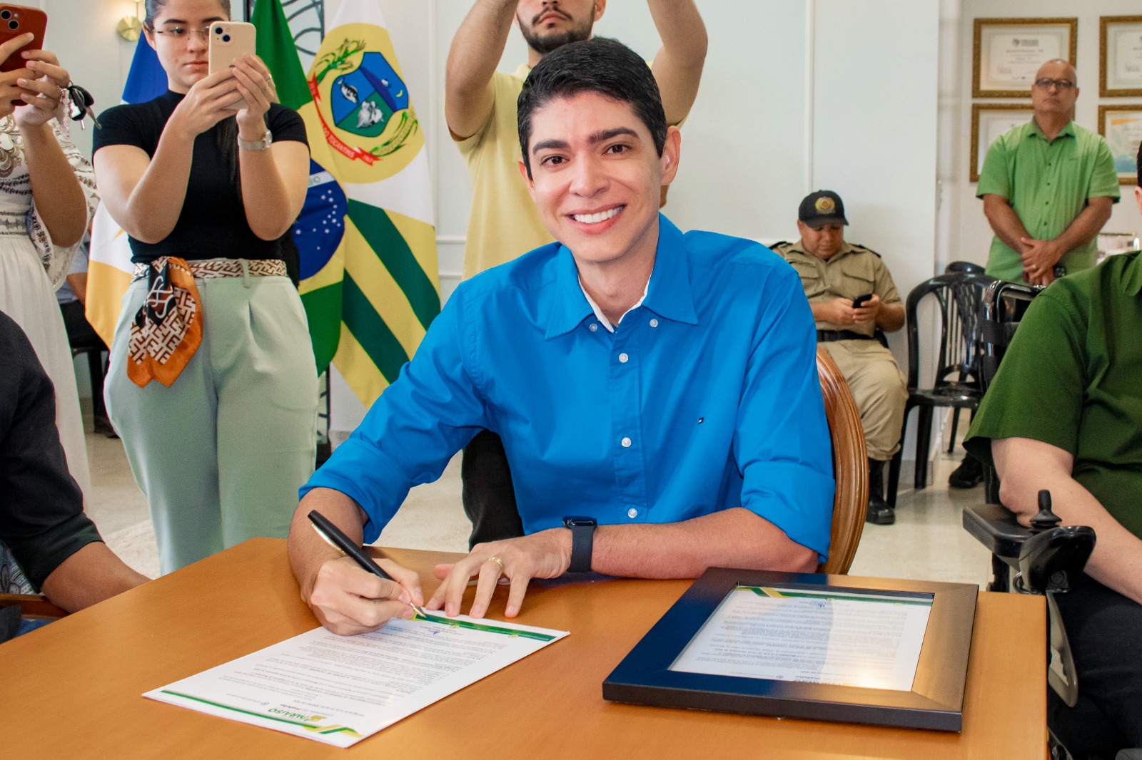 Prefeito Celso Morais doa imóvel ao Estado e garante regularização definitiva do Colégio Militar de Paraíso