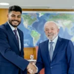 De ex-garçom a diplomata: Douglas Rocha Almeida toma posse no Itamaraty e emociona o Brasil