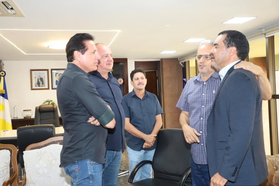 Deputado Nilton Franco participa de reunião com governador Wanderlei Barbosa para tratar demandas municipais