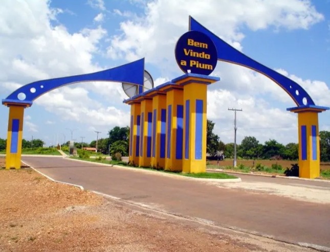 Carnaval em Pium vira palco de ataques políticos, mas trajetória de Nilton Franco é relembrada e defendida por apoiadores