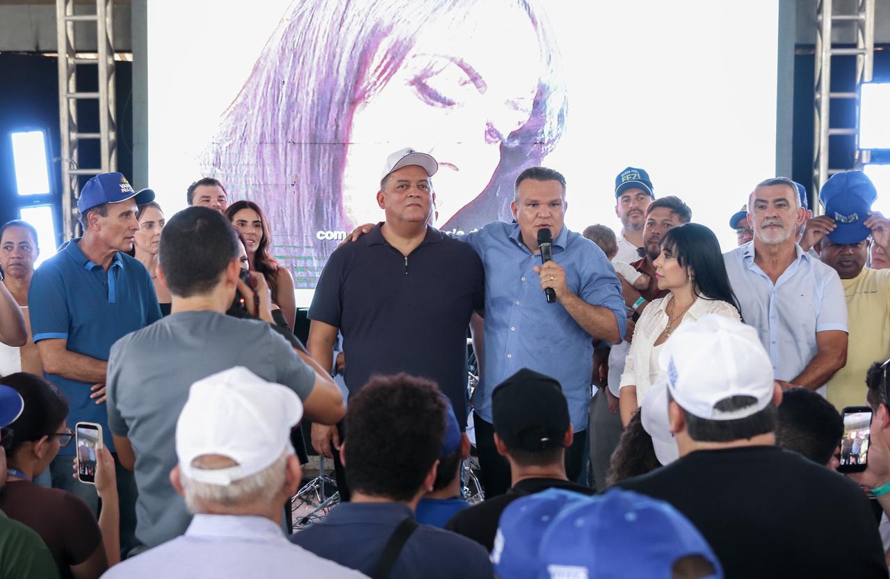 Eduardo Gomes participa de encontro motociclístico e celebra aniversário da deputada Janad Valcari em Palmas Eduardo Gomes participa de encontro motociclístico e celebra aniversário da deputada Janad Valcari em Palmas