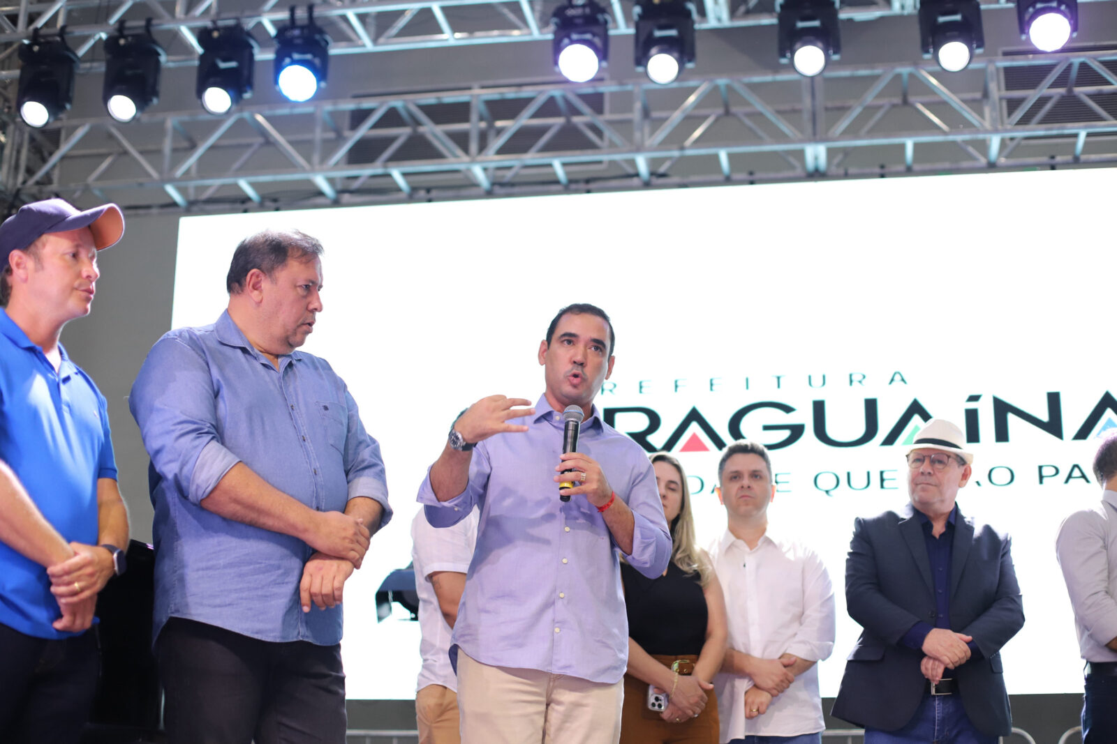 “Não se pode discutir o Tocantins sem ouvir Araguaína”, afirma Vicentinho Júnior durante inauguração do Centro de Convenções