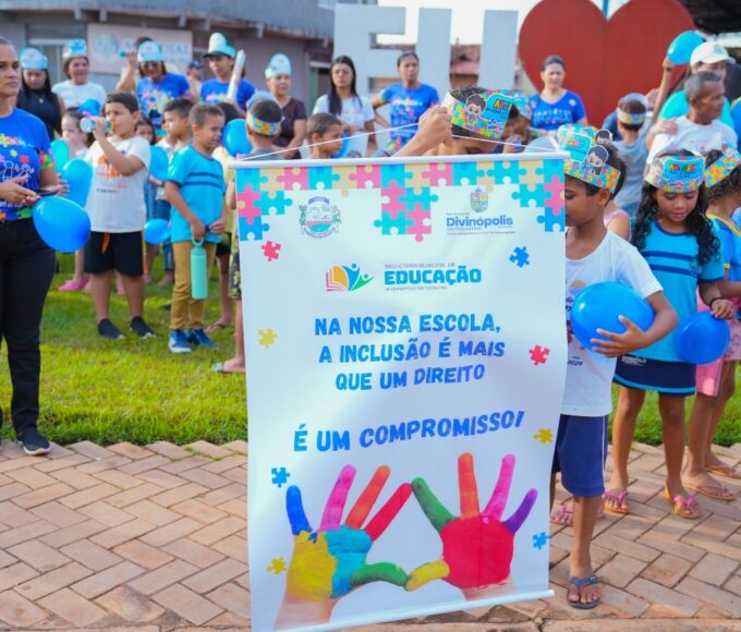 Lei de autoria do Dr. Danilo Alencar institui Programa de Capacitação sobre o TEA na rede pública de ensino