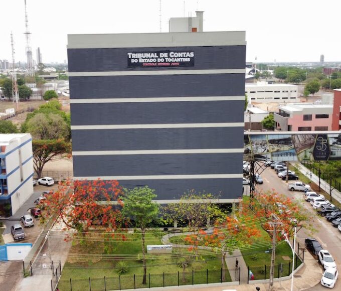 Auxílio-alimentação de servidores do TCE-TO é reajustado para R$ 2.440,30