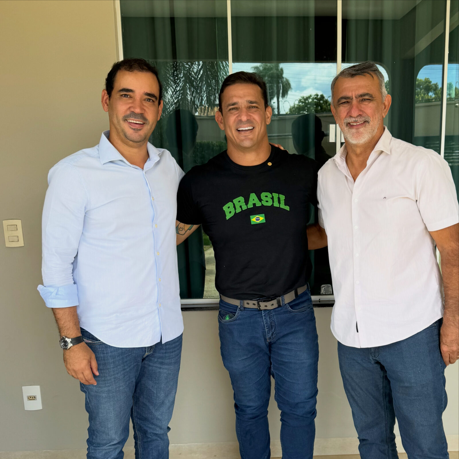 Vicentinho Júnior recebe Divino Bethânia Jr no PSDB para disputa à Câmara Federal
