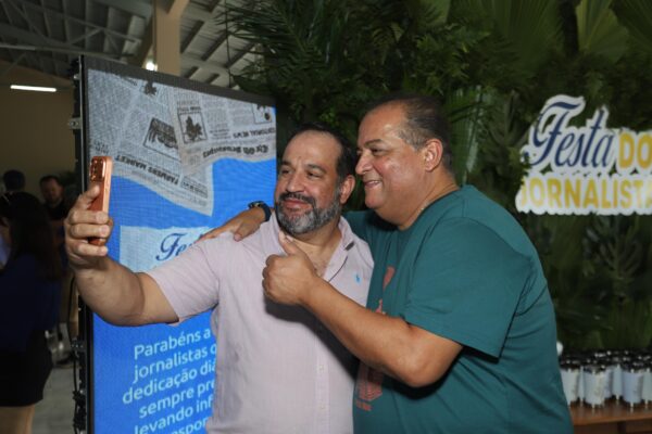 Eduardo Gomes anuncia R$ 5 milhões para projeto “Tocantins 40 anos” durante Dia do Jornalista em Palmas