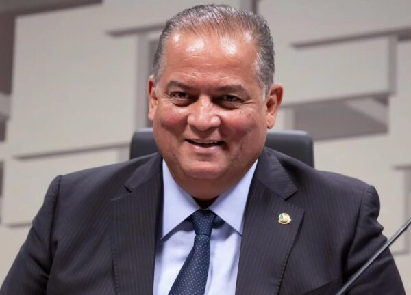 Eduardo Gomes destina R$ 3,8 milhões para saúde e reforça atenção básica em 10 municípios do Tocantins
