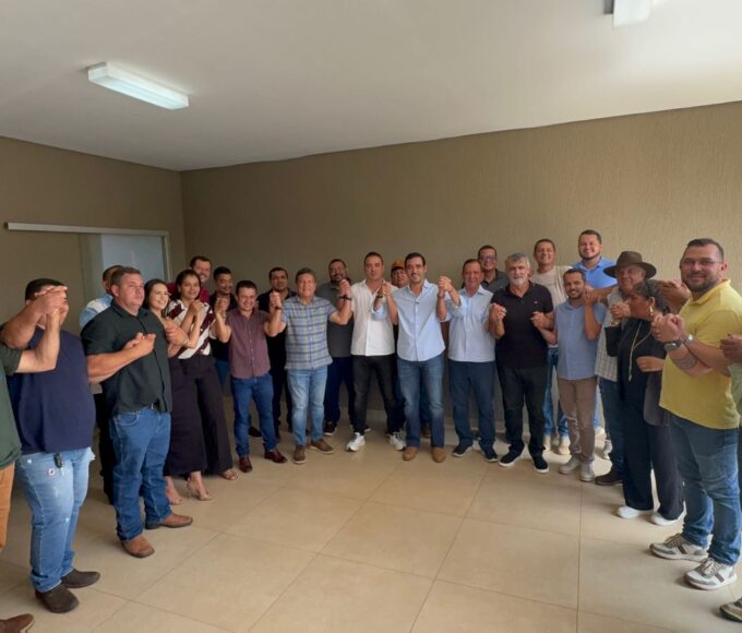 Prefeito de Pindorama declara apoio a Osires Damaso em agenda com lideranças em Palmas