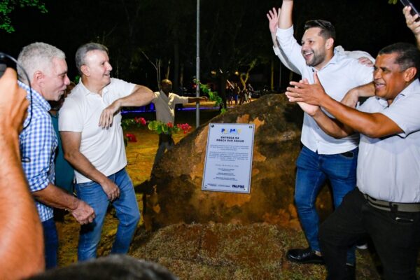 Prefeitura entrega Praça das Águas no Bertaville após mais de 15 anos de espera da comunidade