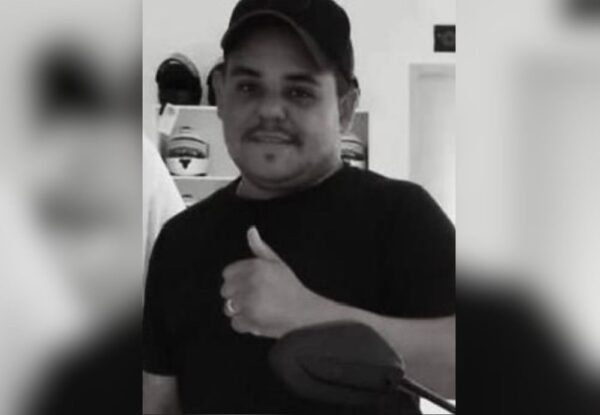 Motociclista morre após ser atingido por carro enquanto voltava do velório de amigo em Palmeirópolis