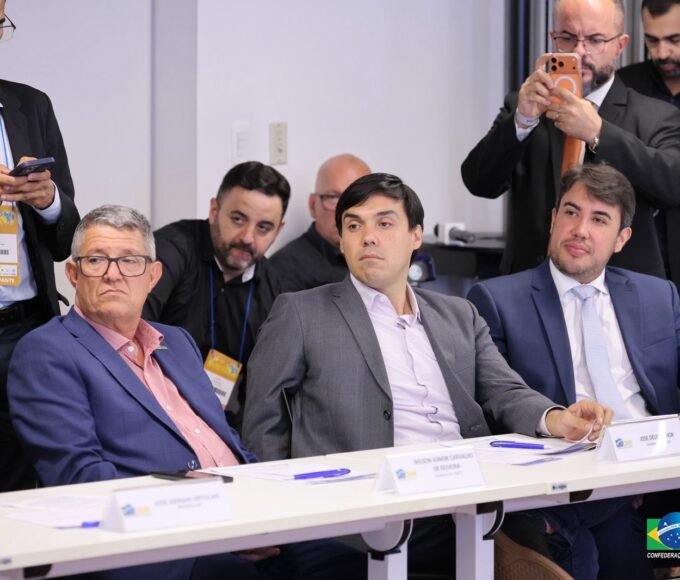 Presidente da ATM participa de reunião da CNM e reforça defesa dos Municípios antes da XXVII Marcha a Brasília