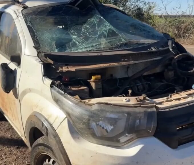 Colisão com animal na BR-242 termina em capotamento e deixa adolescente gravemente ferido em Formoso do Araguaia