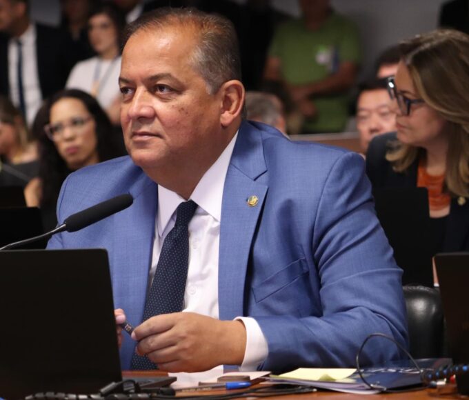 Eduardo Gomes apresenta projeto para reduzir juros do Pronampe e facilitar renegociação de dívidas de pequenos empresários