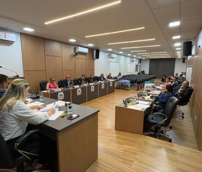 Câmara de Lagoa da Confusão debate projetos e indicações durante 17ª Sessão Ordinária
